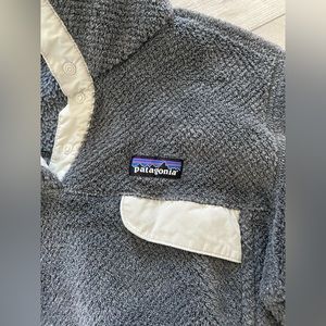 Patagonia women’s fleece medium